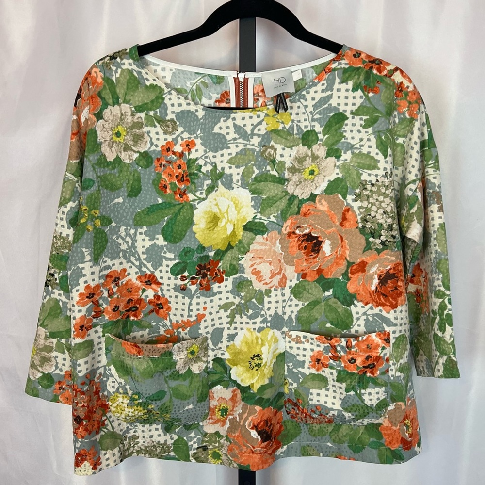 Anthropologie HD in Paris Bloomfield Floral Print Top, size Small